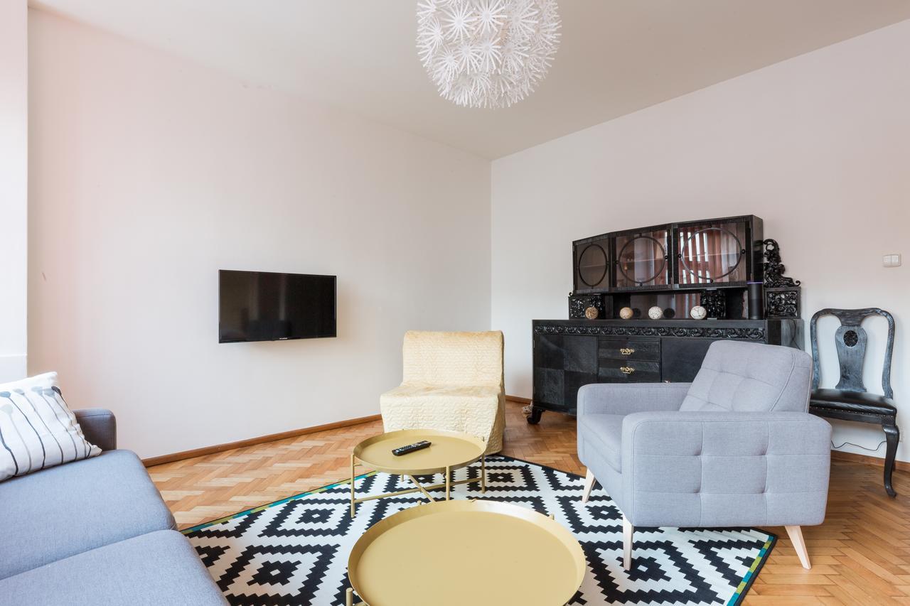 Beautiful City Center Apartments Praga Exterior foto
